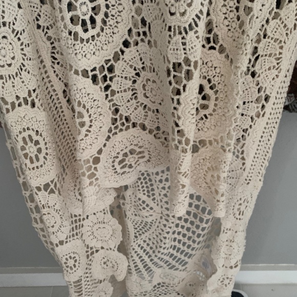 Cover over - Picture 2 of 5